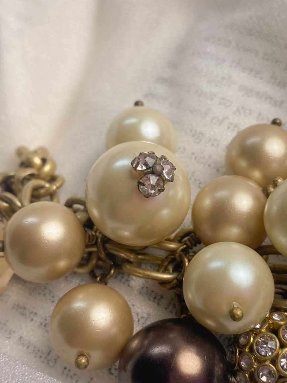 Stella and Dot Audrey Neutral Cluster Pearl Crystal Beaded Gold Chain Bracelet - Picture 7 of 12